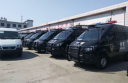 华途数字车载全景方案成功应用于特警巡逻防控系统图片